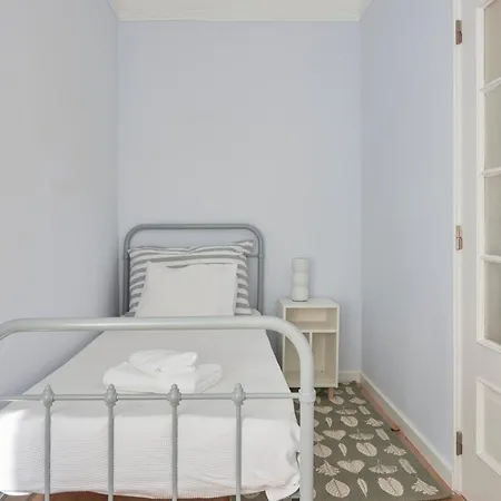 Amazing Terrace And Riverview In Historical * Lisbon
