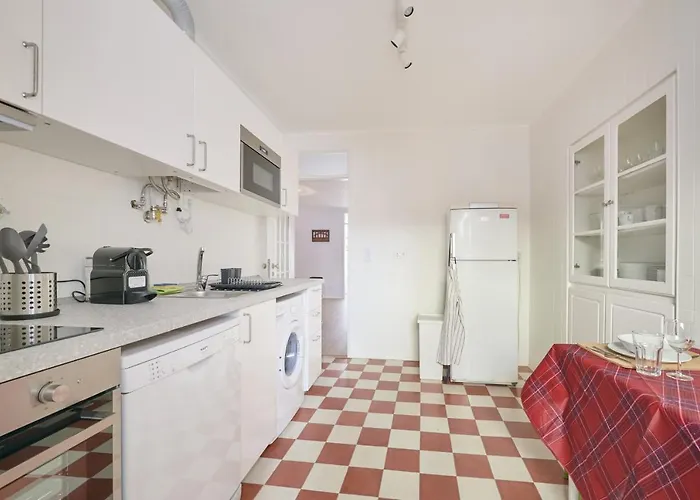 Amazing Terrace And Riverview In Historical