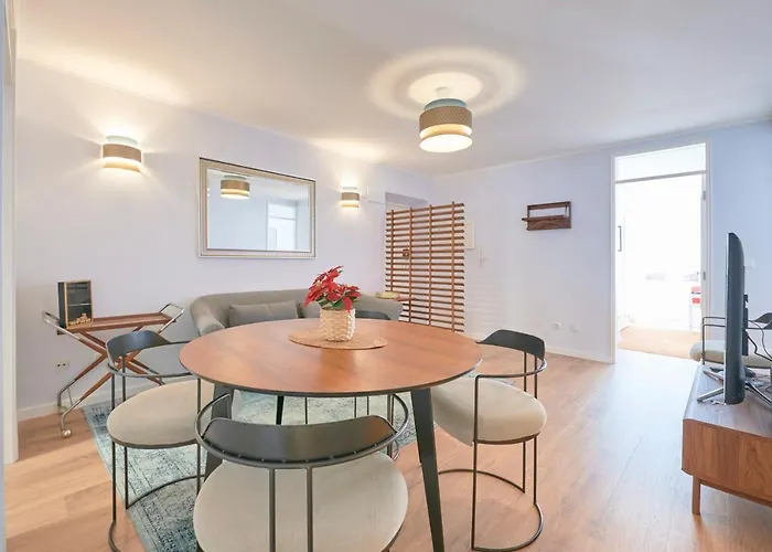 Amazing Terrace And Riverview In Historical