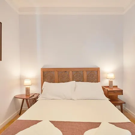 Amazing Terrace And Riverview In Historical Lisboa